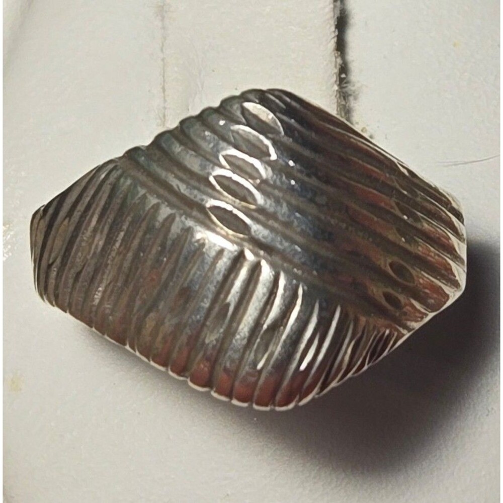 Vintage sterling silver ring sz 7.5